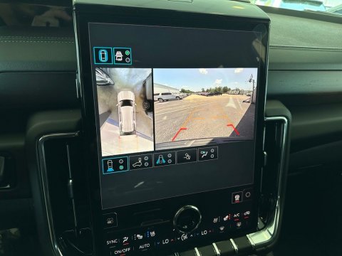 New Onyx Black 2026 GMC Yukon Denali 4WD - photo 27 - Stock #261176