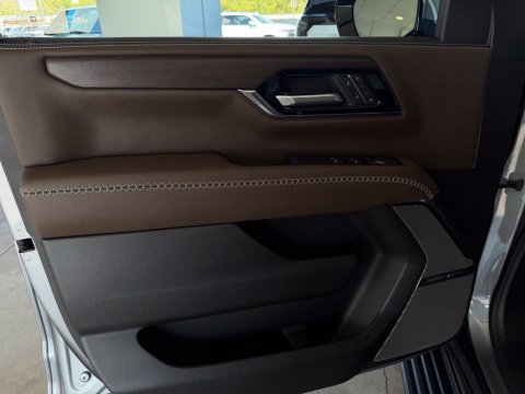 New Sterling Metallic 2027 GMC Yukon Denali Ultimate 4WD - photo 12 - Stock #270046