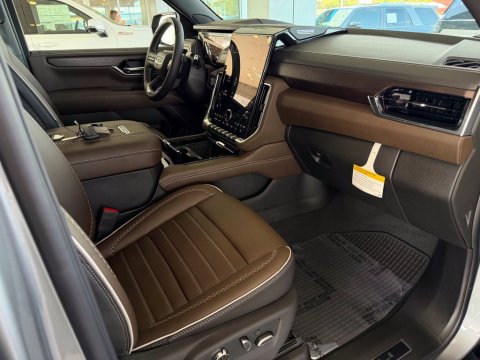 New Sterling Metallic 2027 GMC Yukon Denali Ultimate 4WD - photo 17 - Stock #270046