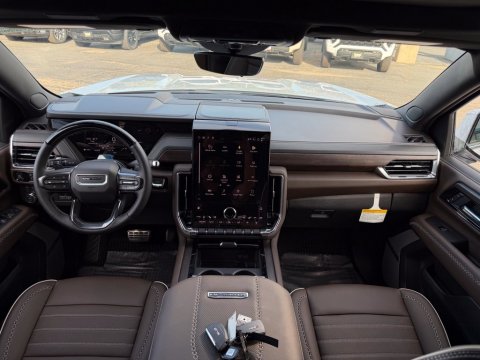New Glacier White Tricoat 2027 GMC Yukon Denali Ultimate 4WD - photo 20 - Stock #270044