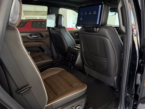 New Onyx Black 2027 GMC Yukon Denali Ultimate 4WD - photo 19 - Stock #270047