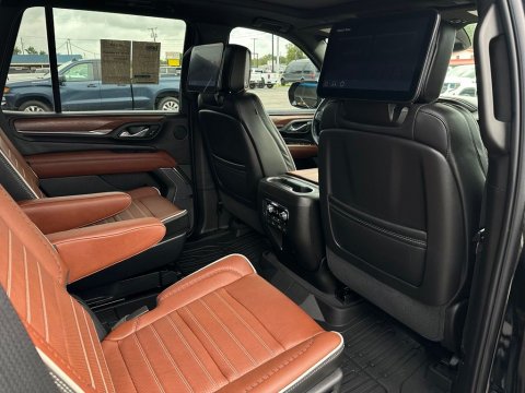 Pre-Owned Onyx Black 2023 GMC Yukon Denali Ultimate 4WD - photo 19 - Stock #261066A
