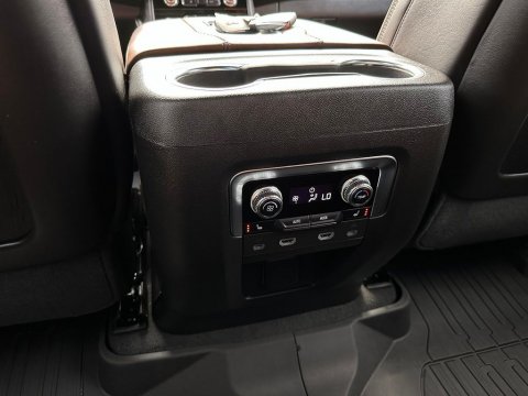 Pre-Owned Onyx Black 2023 GMC Yukon Denali Ultimate 4WD - photo 23 - Stock #261066A