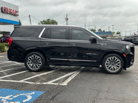 Pre-Owned Onyx Black 2023 GMC Yukon Denali Ultimate 4WD - photo 4 - Stock #261066A