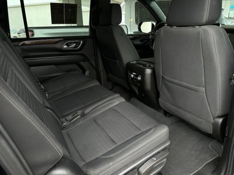 Pre-Owned Onyx Black 2023 GMC Yukon XL SLE 4WD - photo 19 - Stock #260787B