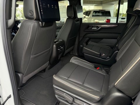 New Summit White 2026 GMC Yukon XL Elevation 4WD - photo 15 - Stock #261263