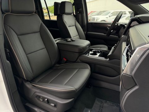 New Summit White 2026 GMC Yukon XL Elevation 4WD - photo 17 - Stock #261263