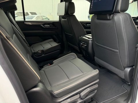 New Summit White 2026 GMC Yukon XL Elevation 4WD - photo 18 - Stock #261263