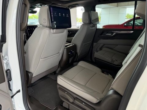 New Summit White 2026 GMC Yukon XL Elevation 4WD - photo 15 - Stock #261198