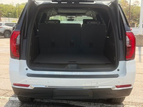 New Summit White 2026 GMC Yukon XL Elevation 4WD - photo 8 - Stock #261198