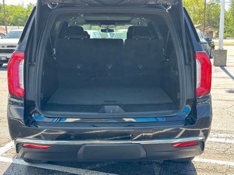 Pre-Owned Onyx Black 2021 GMC Yukon XL SLT 4WD - photo 8 - Stock #260527A