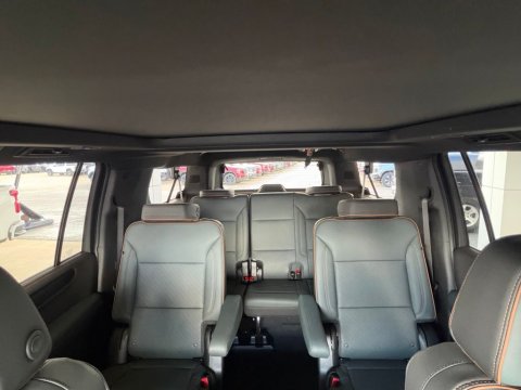 New Onyx Black 2026 GMC Yukon XL AT4 4WD - photo 26 - Stock #261394