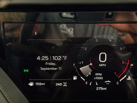 New Onyx Black 2026 GMC Yukon XL AT4 4WD - photo 24 - Stock #261394