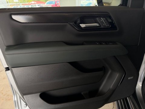 New Sterling Metallic 2026 GMC Yukon XL AT4 4WD - photo 11 - Stock #261376