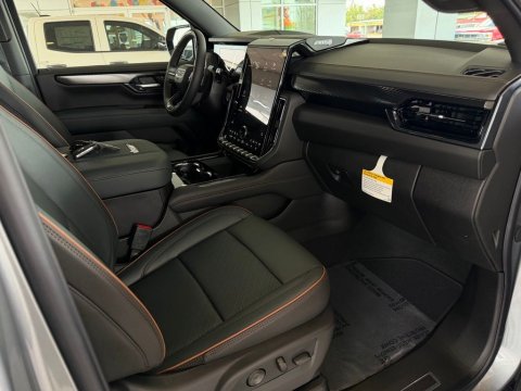 New Sterling Metallic 2026 GMC Yukon XL AT4 4WD - photo 16 - Stock #261376