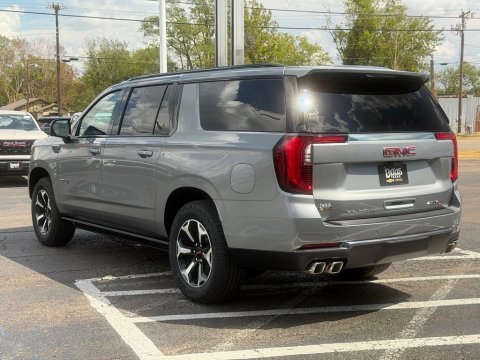New Sterling Metallic 2026 GMC Yukon XL AT4 4WD - photo 7 - Stock #261376
