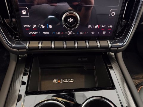 2026 GMC Yukon XL AT4 - Photo 25