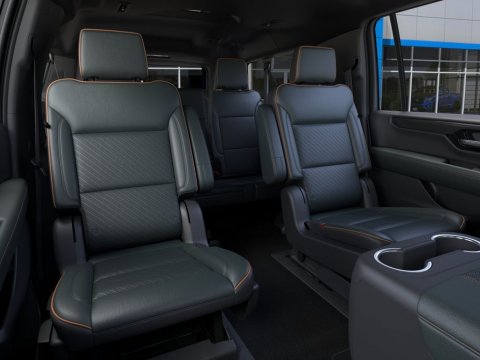 New Summit White 2026 GMC Yukon XL AT4 4WD - photo 17 - Stock #261373