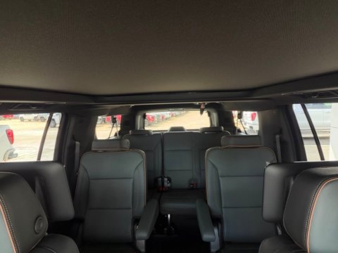 New Summit White 2026 GMC Yukon XL AT4 4WD - photo 26 - Stock #261373
