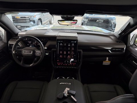 New Summit White 2026 GMC Yukon XL AT4 4WD - photo 21 - Stock #261373