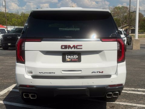 New Summit White 2026 GMC Yukon XL AT4 4WD - photo 6 - Stock #261373