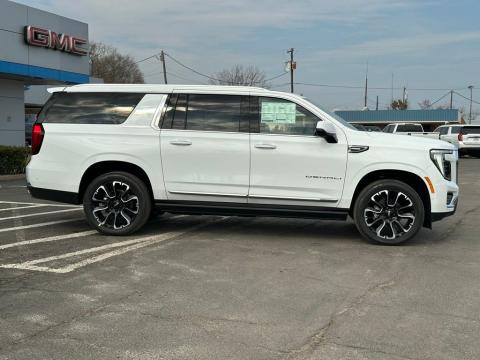 New Summit White 2026 GMC Yukon XL Denali 4WD - photo 4 - Stock #260627