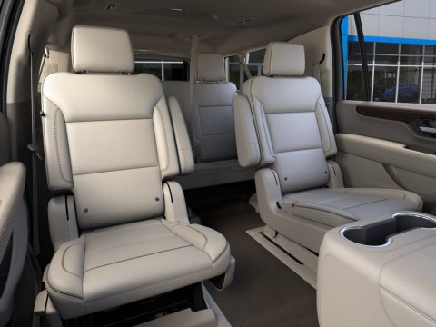New Glacier White Tricoat 2026 GMC Yukon XL Denali 4WD - photo 17 - Stock #261377