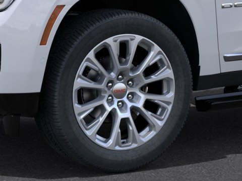 New Glacier White Tricoat 2026 GMC Yukon XL Denali 4WD - photo 9 - Stock #261377