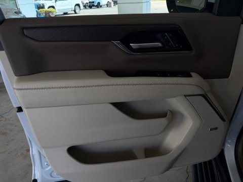 New Glacier White Tricoat 2026 GMC Yukon XL Denali 4WD - photo 11 - Stock #261377