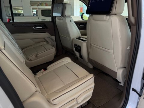 New Glacier White Tricoat 2026 GMC Yukon XL Denali 4WD - photo 18 - Stock #261377