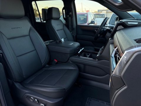 New Onyx Black 2026 GMC Yukon XL Denali 4WD - photo 17 - Stock #261375