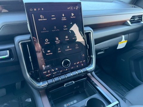 New Onyx Black 2026 GMC Yukon XL Denali 4WD - photo 24 - Stock #261375
