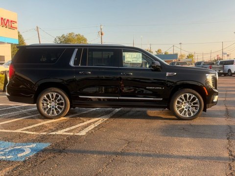 New Onyx Black 2026 GMC Yukon XL Denali 4WD - photo 4 - Stock #261375