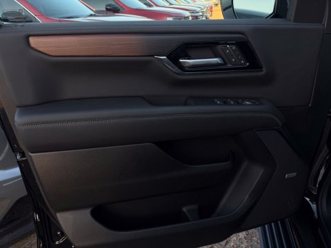 New Onyx Black 2026 GMC Yukon XL Denali 4WD - photo 12 - Stock #261375