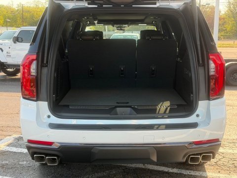 New Glacier White Tricoat 2026 GMC Yukon XL Denali Ultimate 4WD - photo 8 - Stock #261362