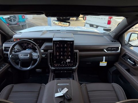New Glacier White Tricoat 2026 GMC Yukon XL Denali Ultimate 4WD - photo 21 - Stock #261362