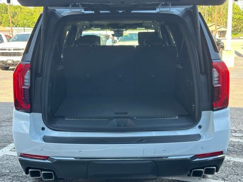 New Glacier White Tricoat 2026 GMC Yukon XL Denali Ultimate 4WD - photo 18 - Stock #261091