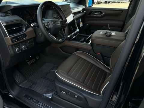 New Onyx Black 2026 GMC Yukon XL Denali Ultimate 4WD - photo 10 - Stock #261083