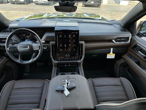 New Onyx Black 2026 GMC Yukon XL Denali Ultimate 4WD - photo 20 - Stock #261083