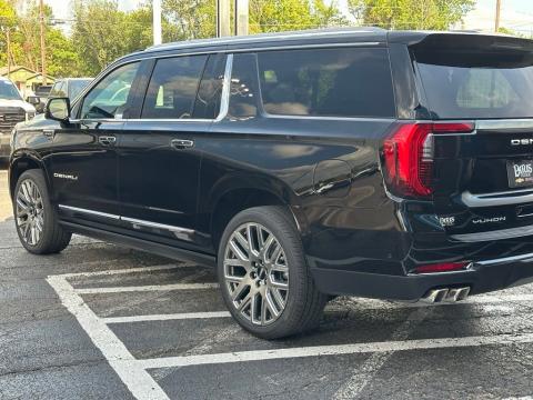 New Onyx Black 2026 GMC Yukon XL Denali Ultimate 4WD - photo 7 - Stock #261083