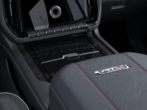 New Onyx Black 2026 GMC Yukon AT4 Ultimate 4WD - photo 23 - Stock #260987