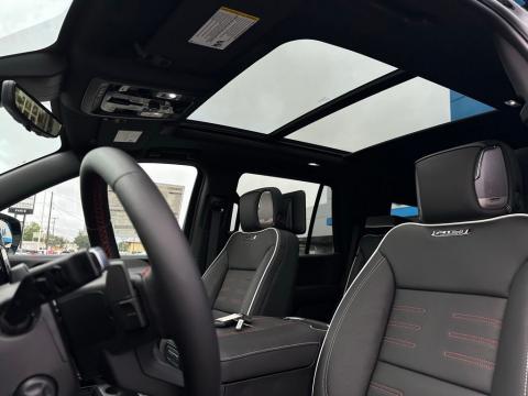 New Onyx Black 2026 GMC Yukon AT4 Ultimate 4WD - photo 14 - Stock #260987