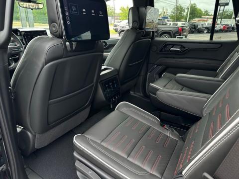 New Onyx Black 2026 GMC Yukon AT4 Ultimate 4WD - photo 15 - Stock #260987