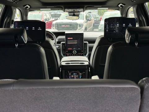 New Onyx Black 2026 GMC Yukon AT4 Ultimate 4WD - photo 9 - Stock #260987