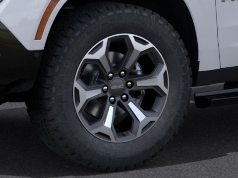 New Summit White 2027 GMC Yukon AT4 Ultimate 4WD - photo 10 - Stock #270082