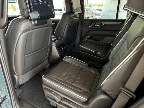 New Midnight Pine 2026 GMC Yukon AT4 Ultimate 4WD - photo 15 - Stock #261182
