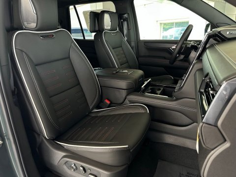 New Midnight Pine 2026 GMC Yukon AT4 Ultimate 4WD - photo 17 - Stock #261182