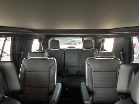 New Midnight Pine 2026 GMC Yukon AT4 Ultimate 4WD - photo 26 - Stock #261182