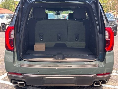 New Midnight Pine 2026 GMC Yukon AT4 Ultimate 4WD - photo 8 - Stock #261182