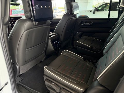 New Summit White 2026 GMC Yukon XL AT4 Ultimate 4WD - photo 15 - Stock #261229